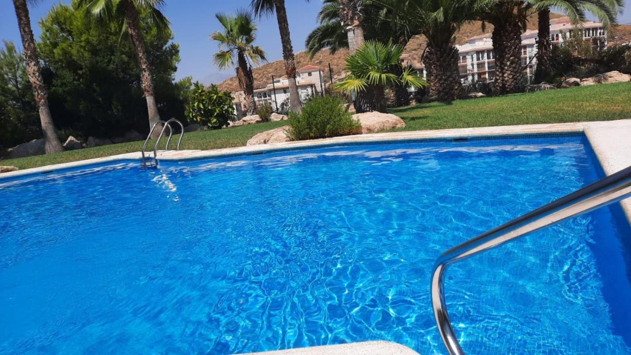 موتيكْتْساميل Appartement Alicante Golf Bonalba Avec Piscine المظهر الخارجي الصورة