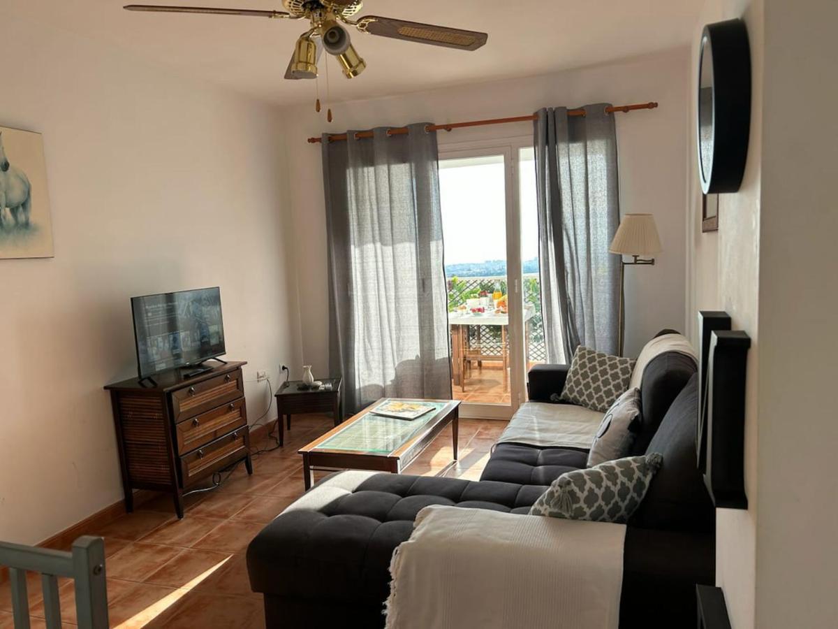 موتيكْتْساميل Appartement Alicante Golf Bonalba Avec Piscine المظهر الخارجي الصورة