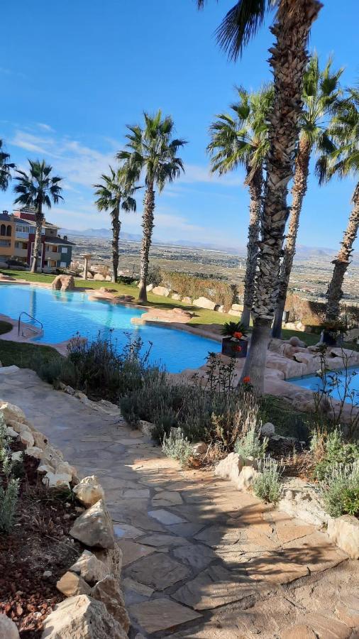 موتيكْتْساميل Appartement Alicante Golf Bonalba Avec Piscine المظهر الخارجي الصورة